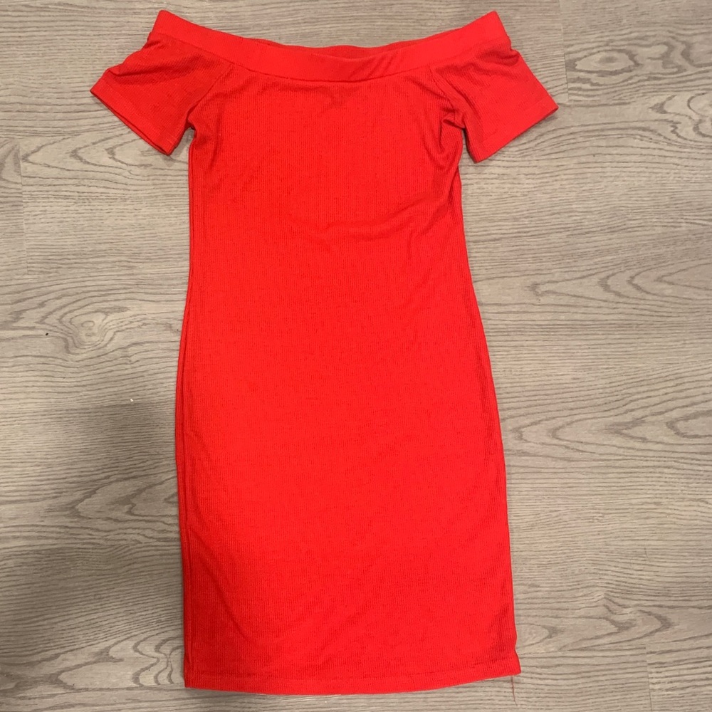 RUE21 - red sleeveless mini dress, size XS, never worn & in perfect condition